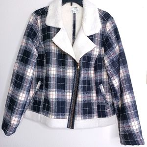 Sonoma sz XL shearling lined plaid coat.